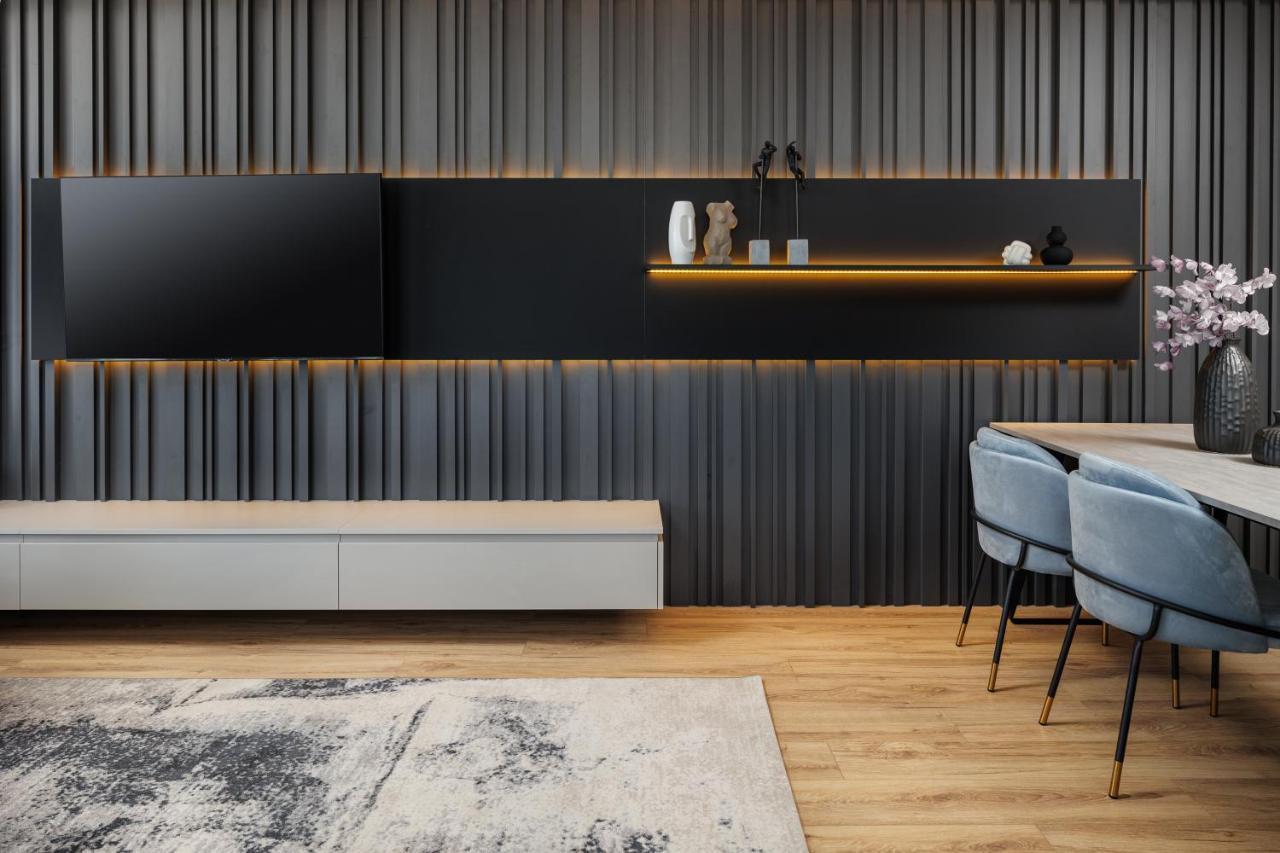Mandala Designer Apartments With Free Private Parking, Near Mall Coresi Брашов Екстер'єр фото