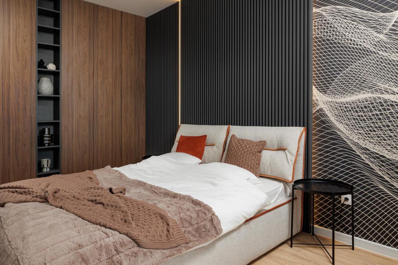 Mandala Designer Apartments With Free Private Parking, Near Mall Coresi Брашов Екстер'єр фото