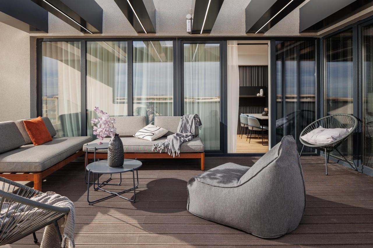 Mandala Designer Apartments With Free Private Parking, Near Mall Coresi Брашов Екстер'єр фото