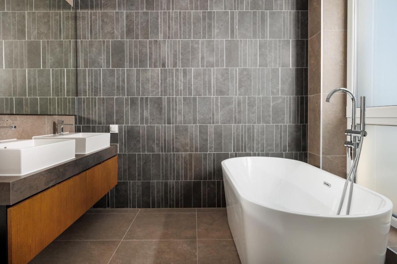 Mandala Designer Apartments With Free Private Parking, Near Mall Coresi Брашов Екстер'єр фото