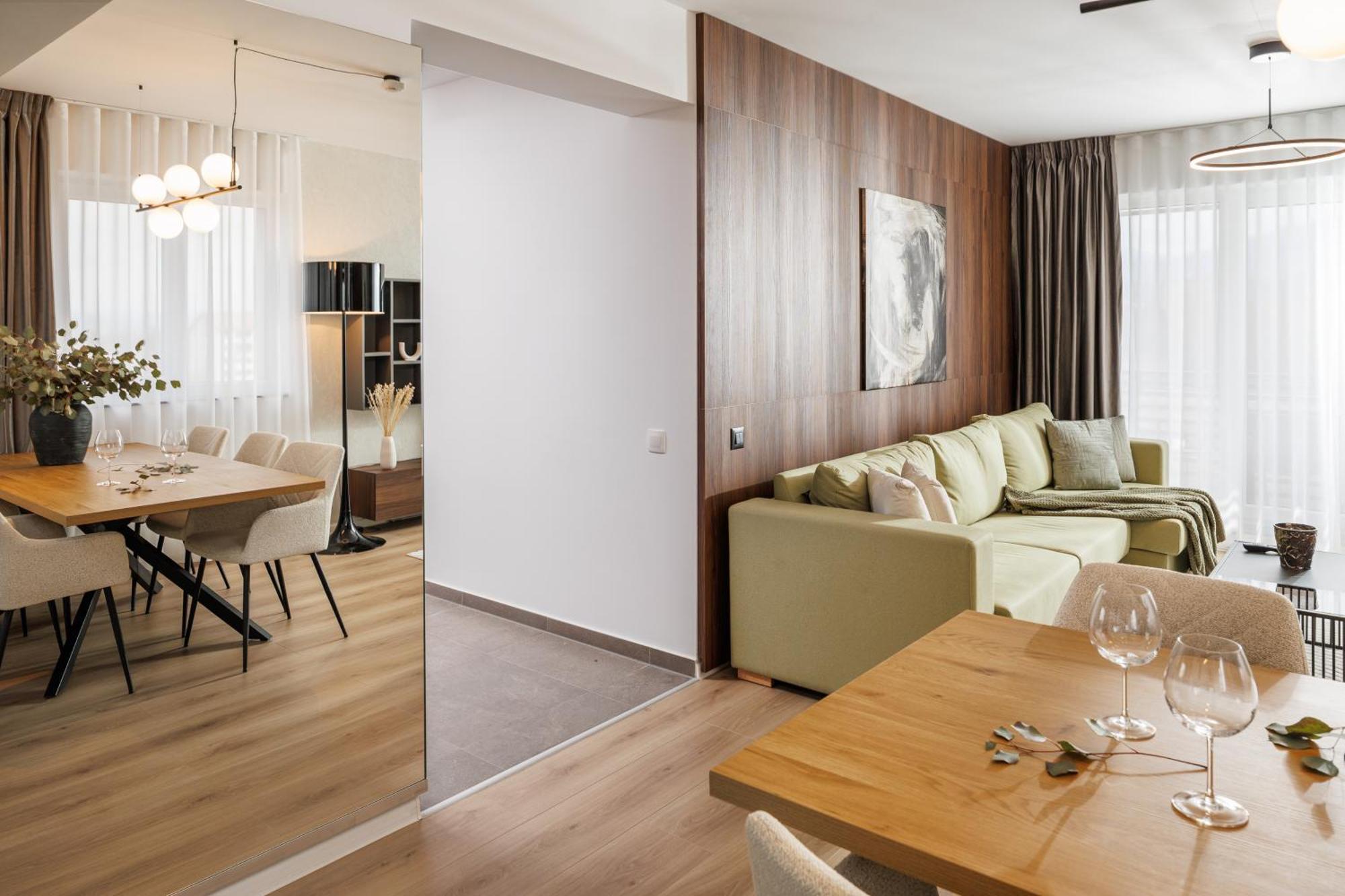 Mandala Designer Apartments With Free Private Parking, Near Mall Coresi Брашов Екстер'єр фото